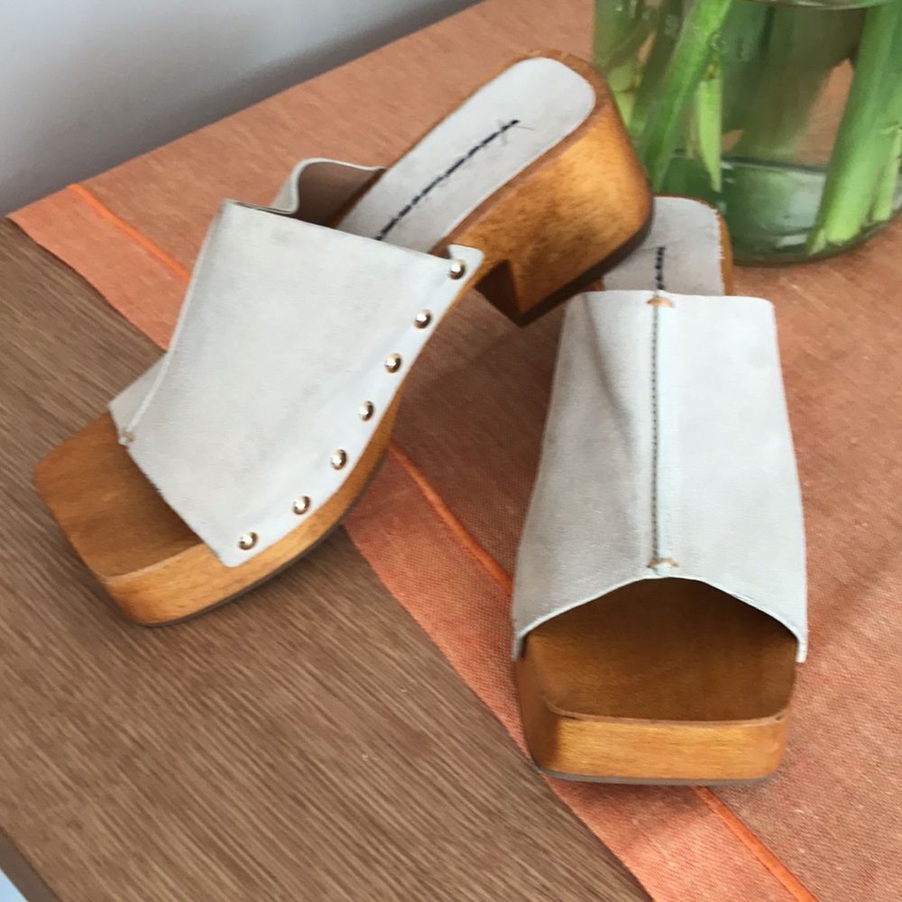 Vicenza by at Free People  Zola Studded Clog size 8 - Picture 6 of 16